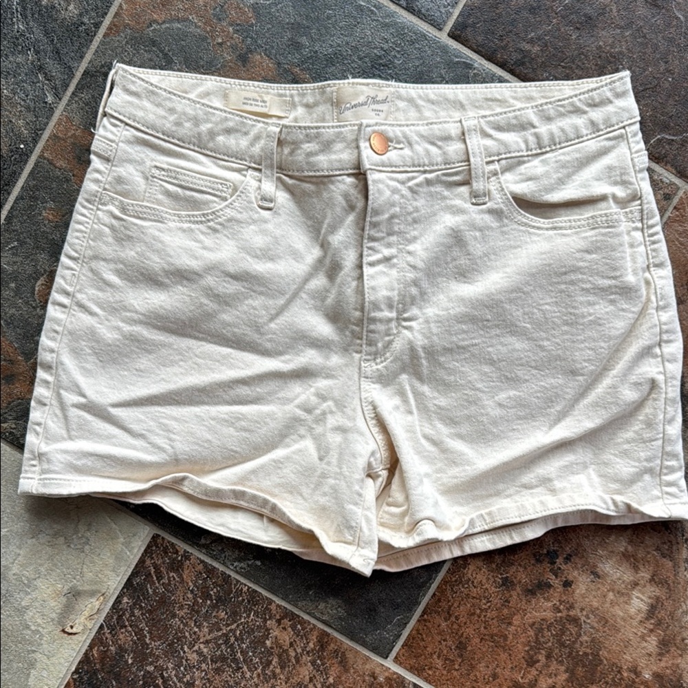 Casual Cream Denim Shorts